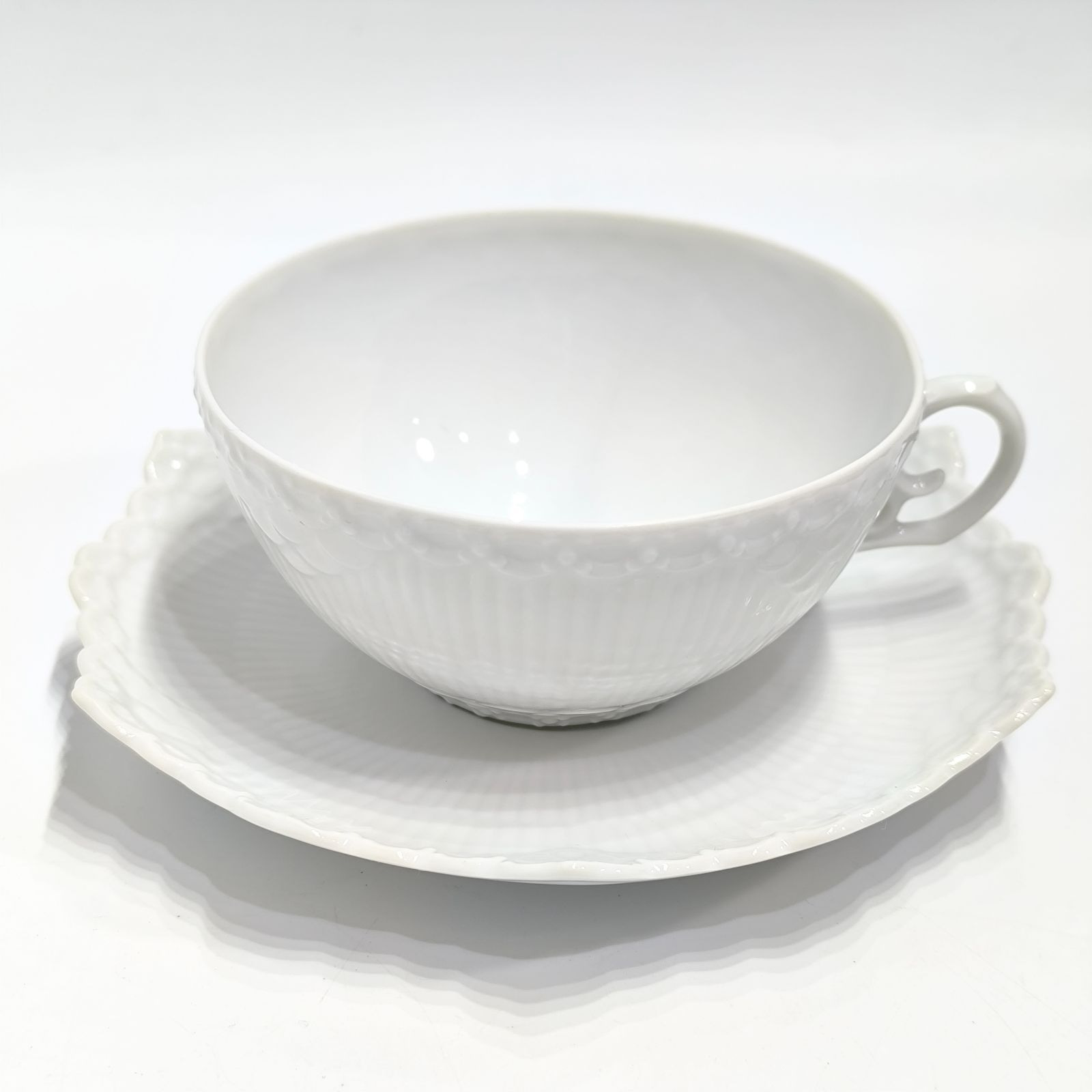 ロイヤルコペンハーゲン ホワイトフルーテッド フルレース ティーカップ ソーサー ROYAL COPENHAGEN デンマーク製