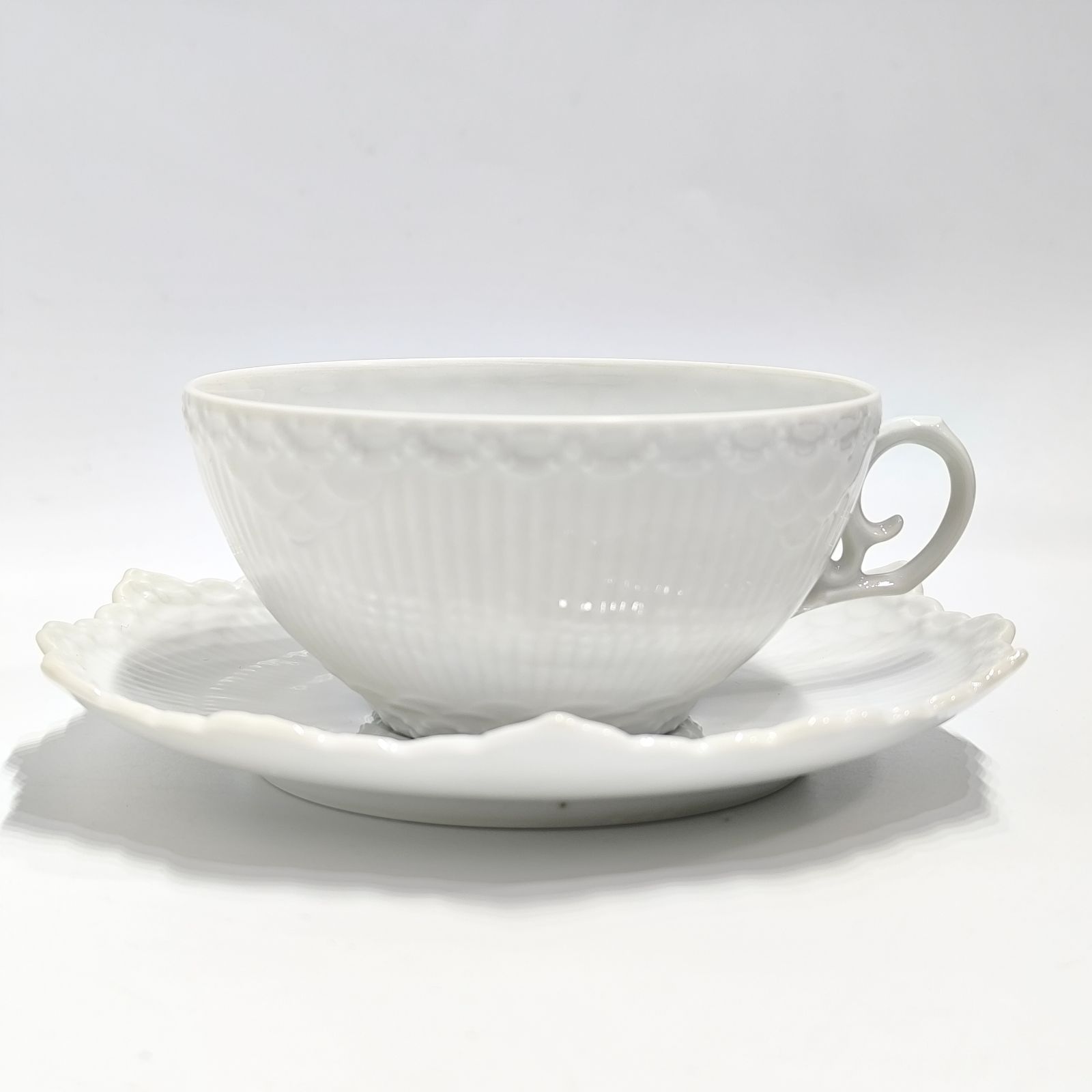 ロイヤルコペンハーゲン ホワイトフルーテッド フルレース ティーカップ ソーサー ROYAL COPENHAGEN デンマーク製