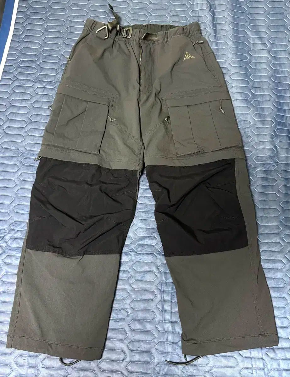 L ナイキACG スミスサミット パンツ スモークグレイ