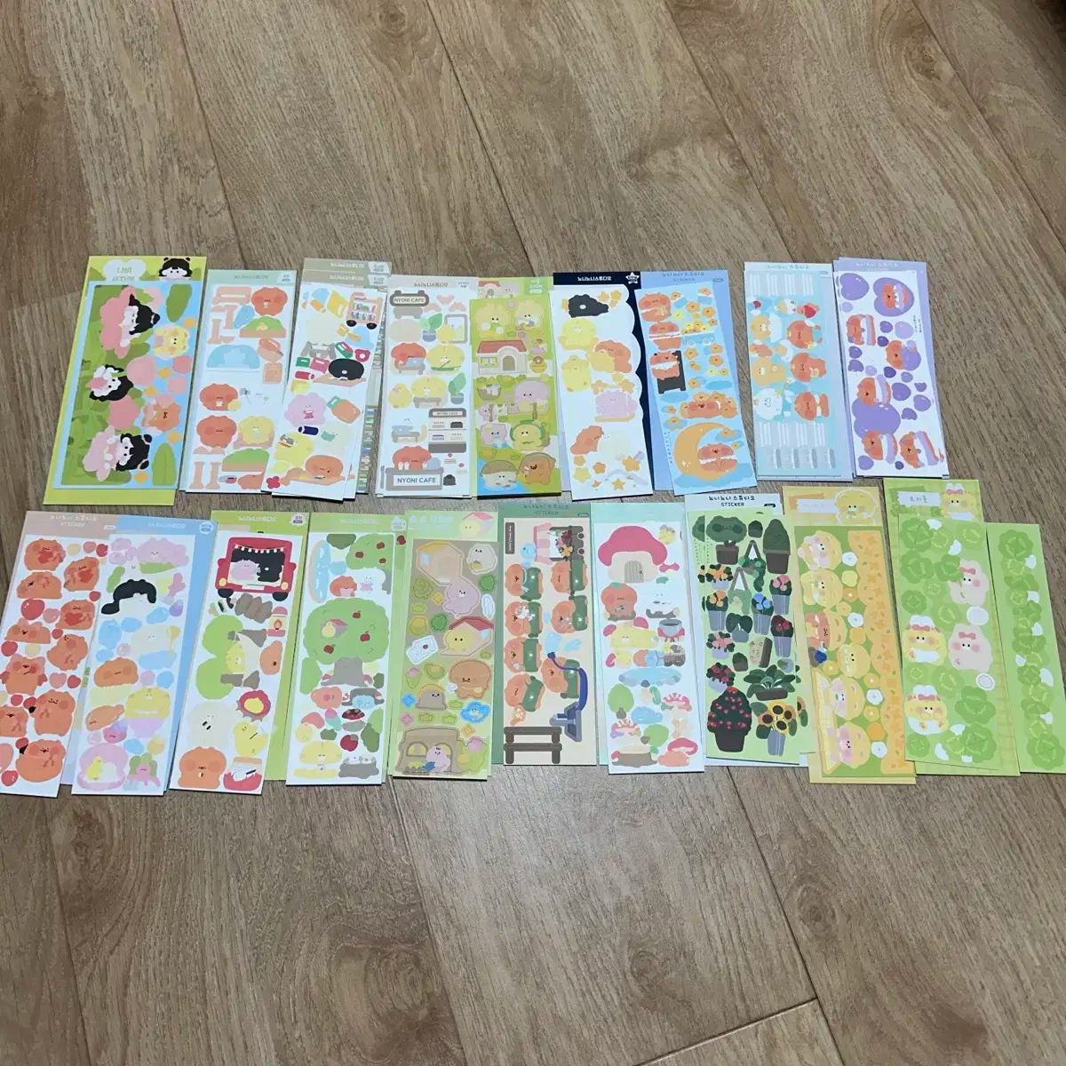 ニョニョニスタジオ シールステッカー 販売済み