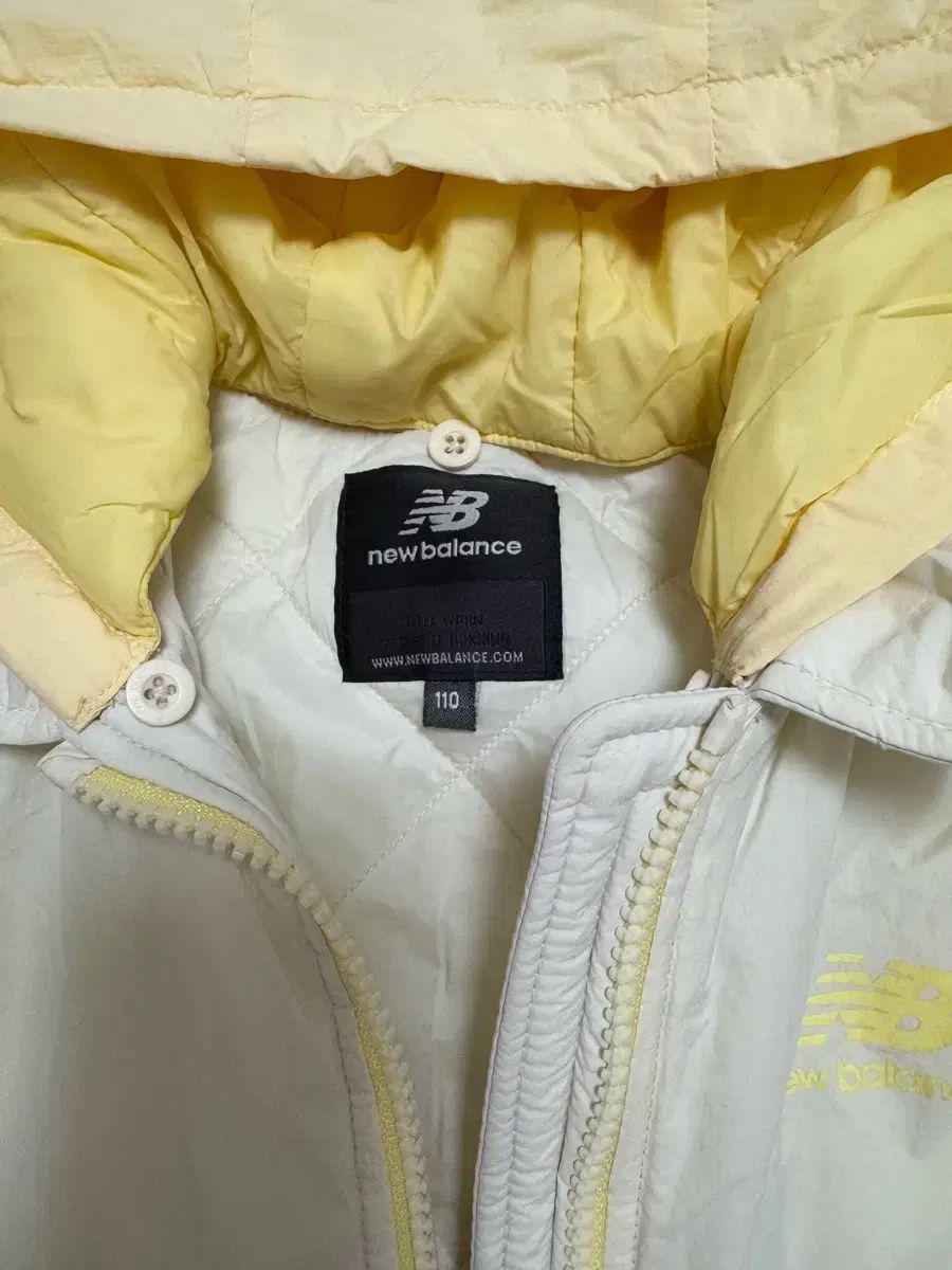 ニュー ンス アイボリー イエロー フード ダウン アウター