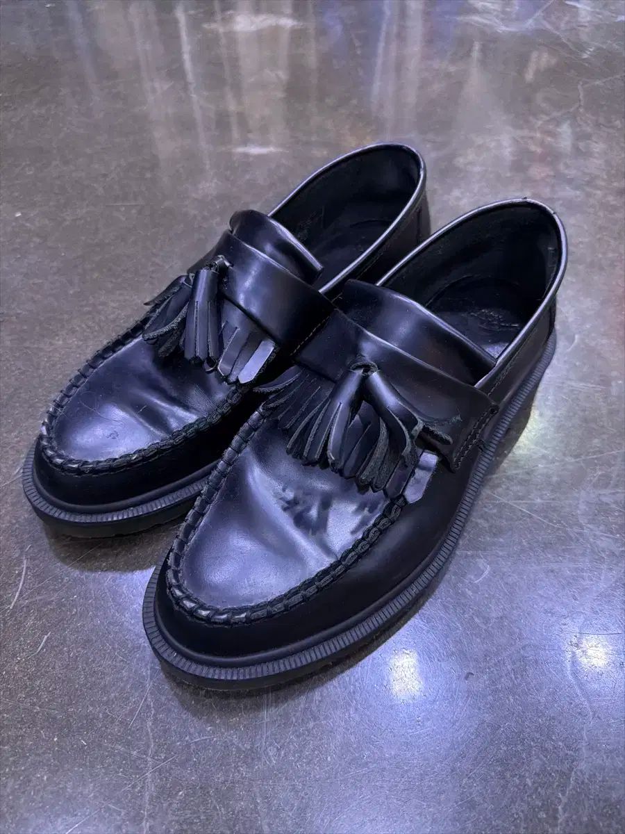 DR. MARTENS ドクターマーチン エイドリアン タッセルローファー シューズ ブラック 250