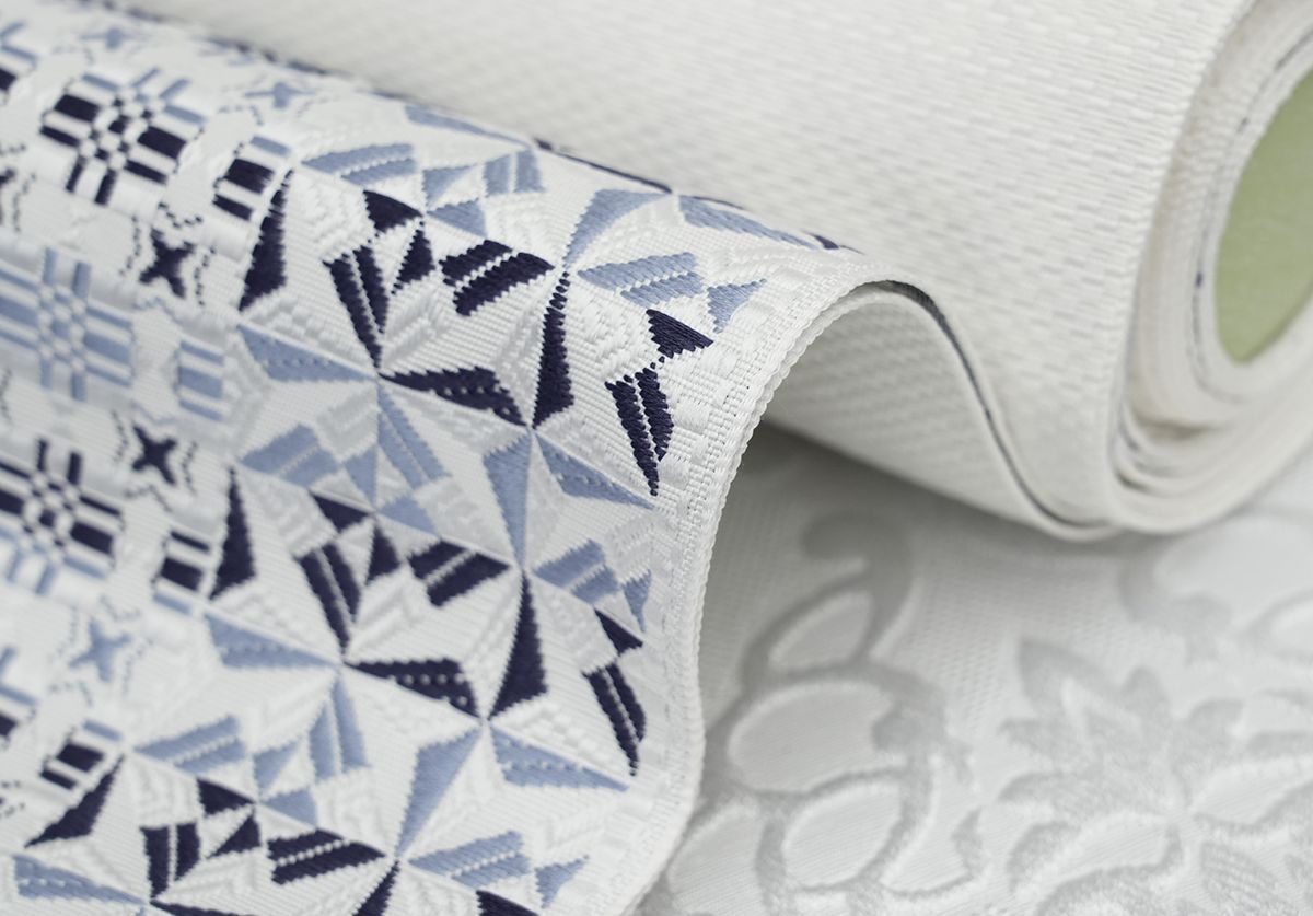 新品未仕立 博多帯 協和織 八寸名古屋帯 寄木細工文様 白×紺 仕立代込