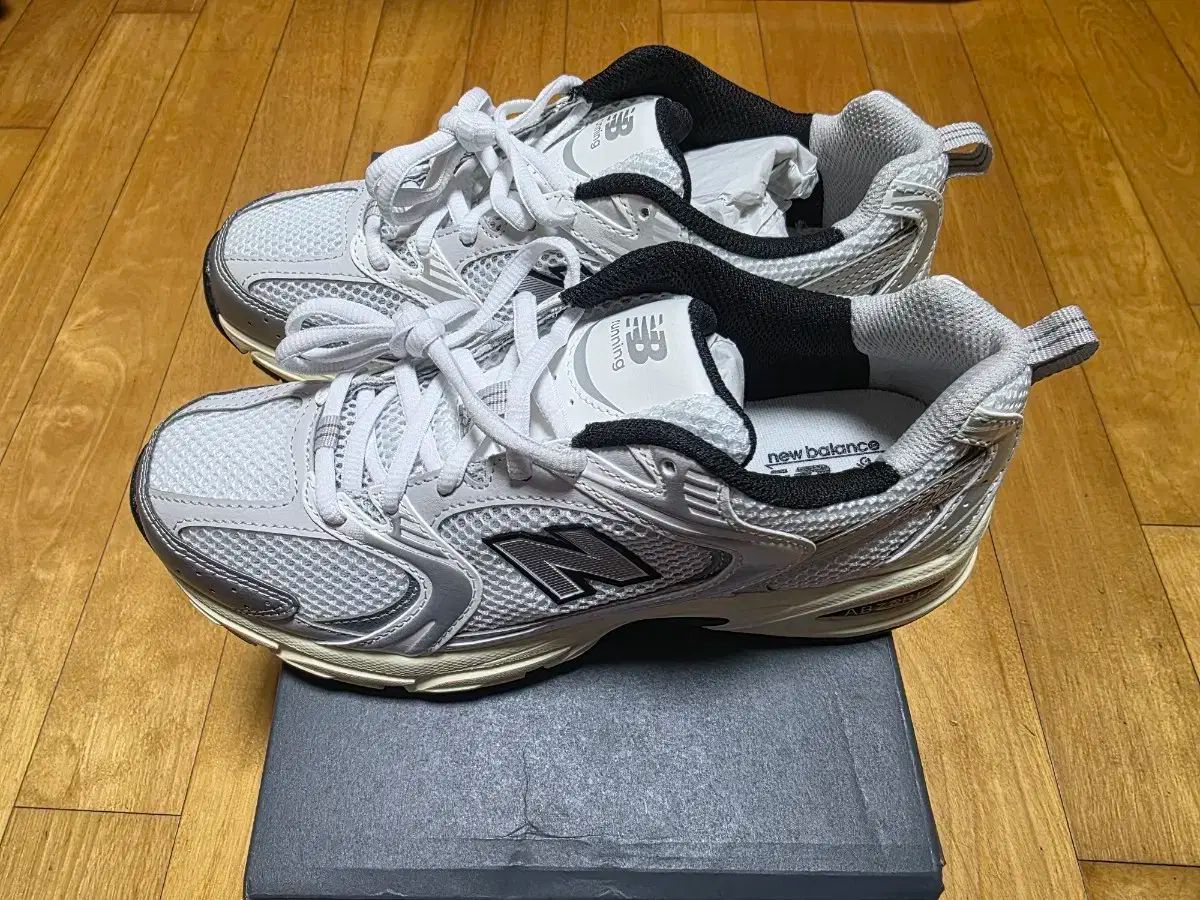 Balance ニュー ンス ユニセックス 530 シルバー クリーム MR TA