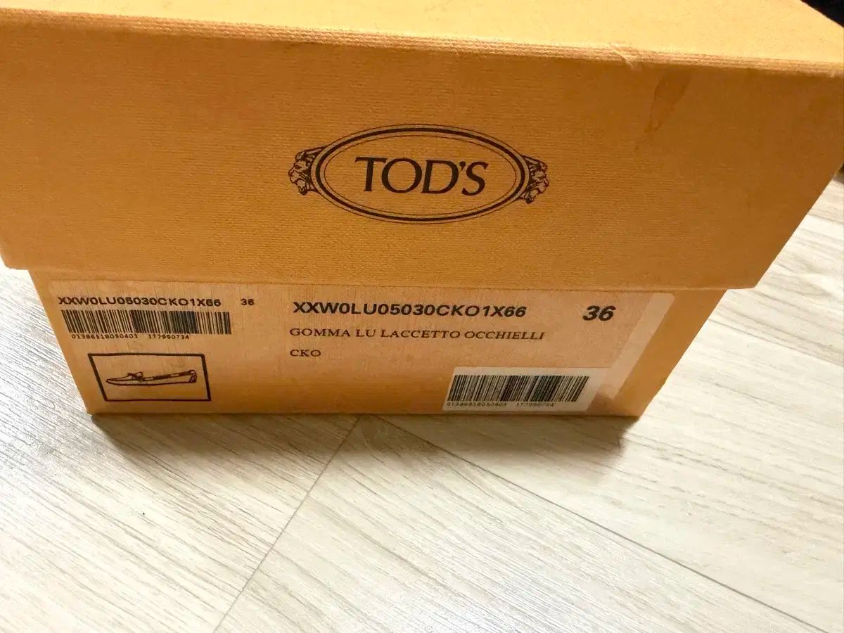 全国送料無料です！ 36 トッズ ドライビング シューズ キャメル 未使用品