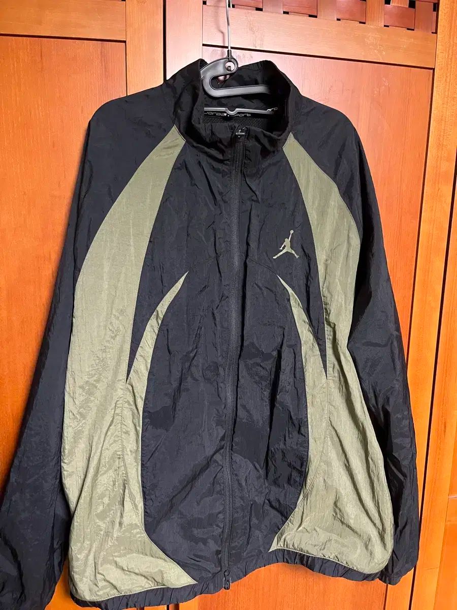 ジョーダン スポーツ ジン ウォームアップ ジャケット オリーブ XL