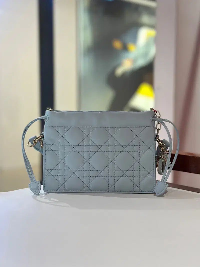 ディオール ミリ