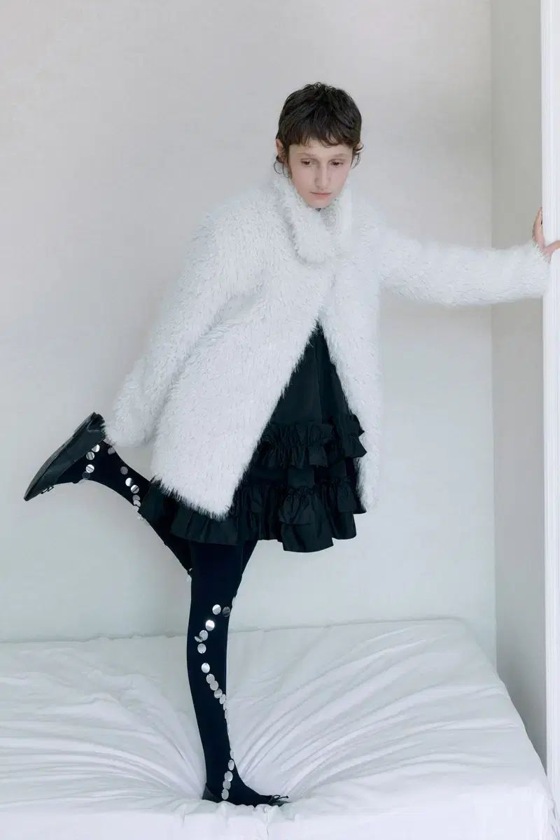 シヌーン Frill Sleeveless Dress Black フリルワンピース