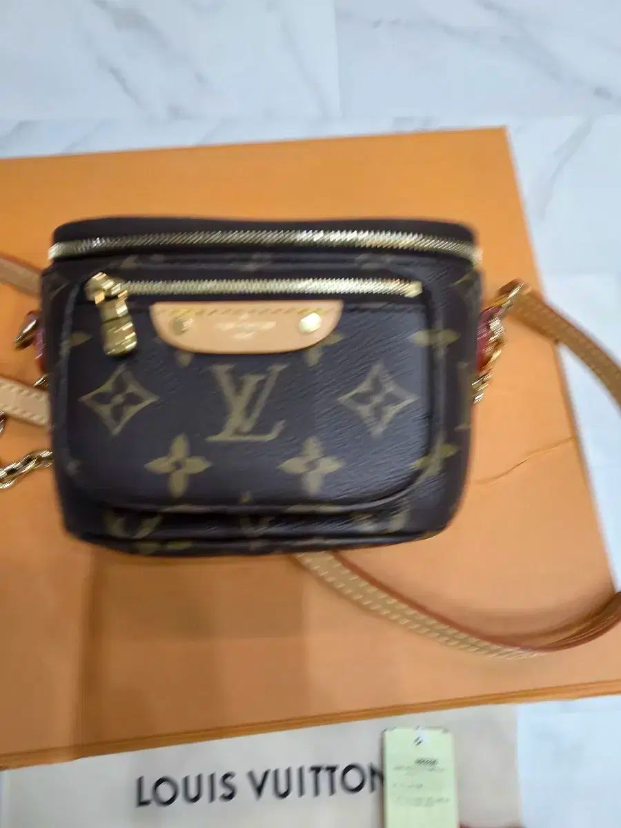 ルイヴィトン 범백