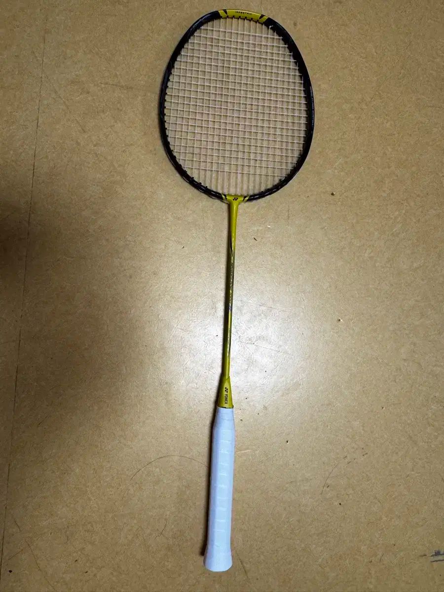 YONEX ヨネックス ナノフ 1000Z バドミントン ラケット