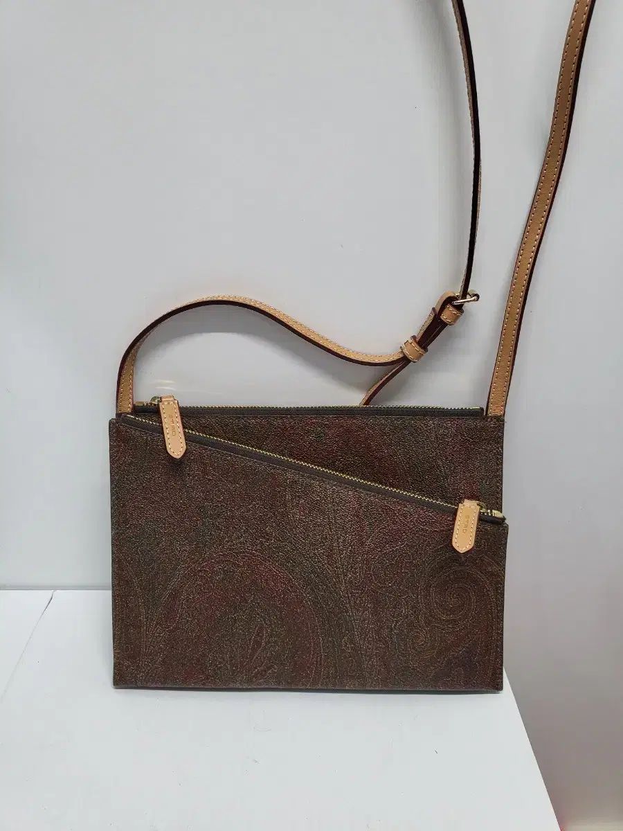 ETRO エトロ クロスバック メルカリshop取引では対象外