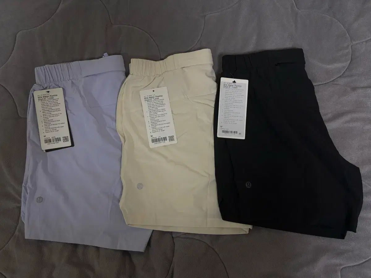 ルルレモン Mile Maker 6インチ ショートパンツ ブラック アイボリー ラベンダー