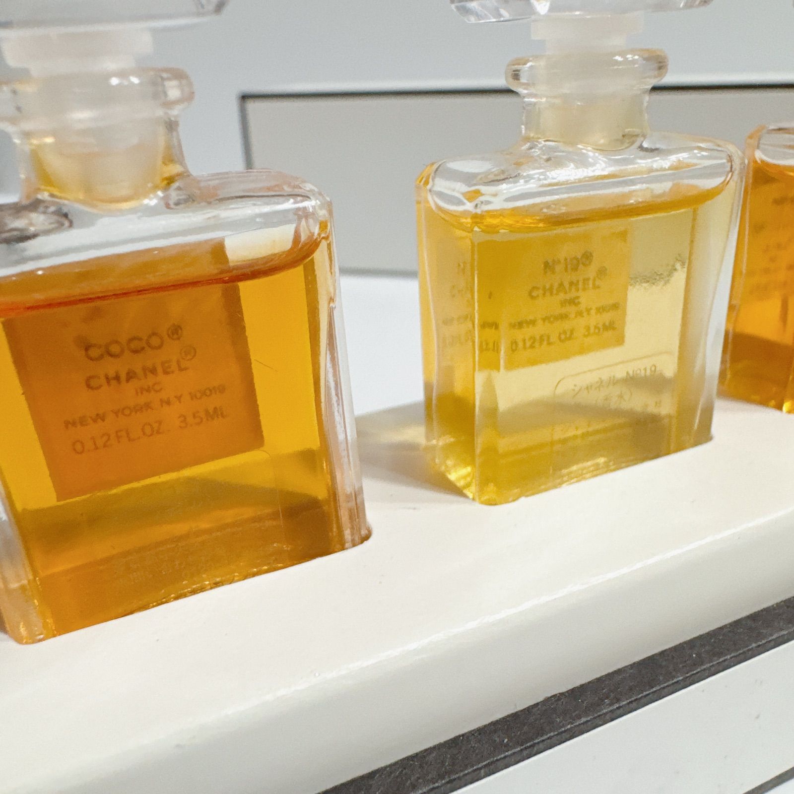CHANEL シャネルのミニチュア 香水セット - メルカリ