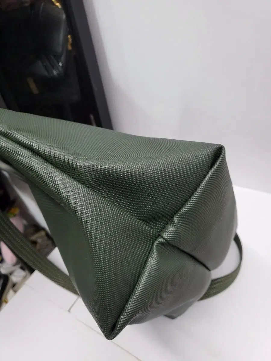 ラコストート-クロスバック