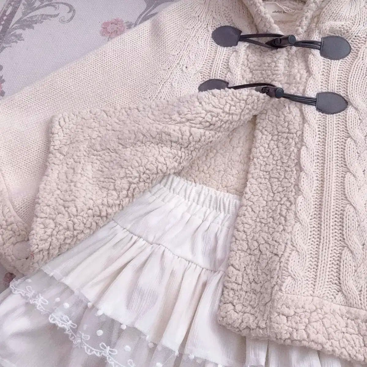 ボアニット トグルボタン ケープ ポンチョ 森ガール ヒメカジ ロックガール ヴィンテージ