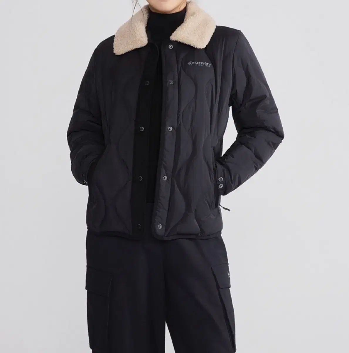 DISCOVERY ダウン 軽量ダウン
