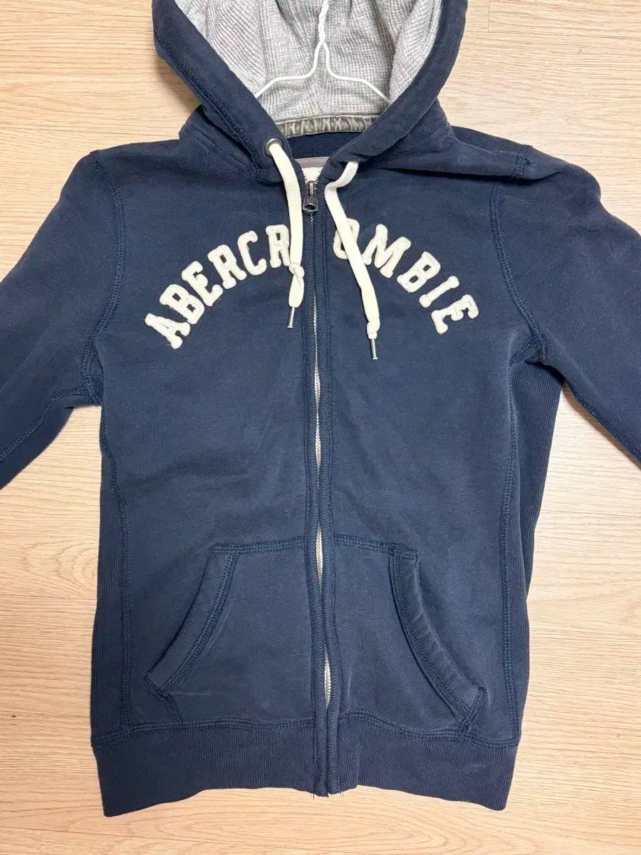 Abercrombie アバクロンビー ネイビー ヴィンテージ フードジップアップ アイテム