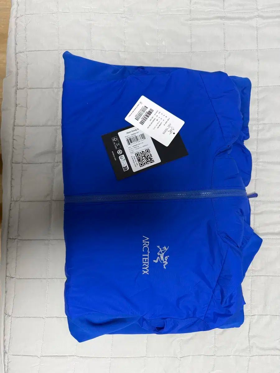 アークテリクス アトム フーディ バイタリティ