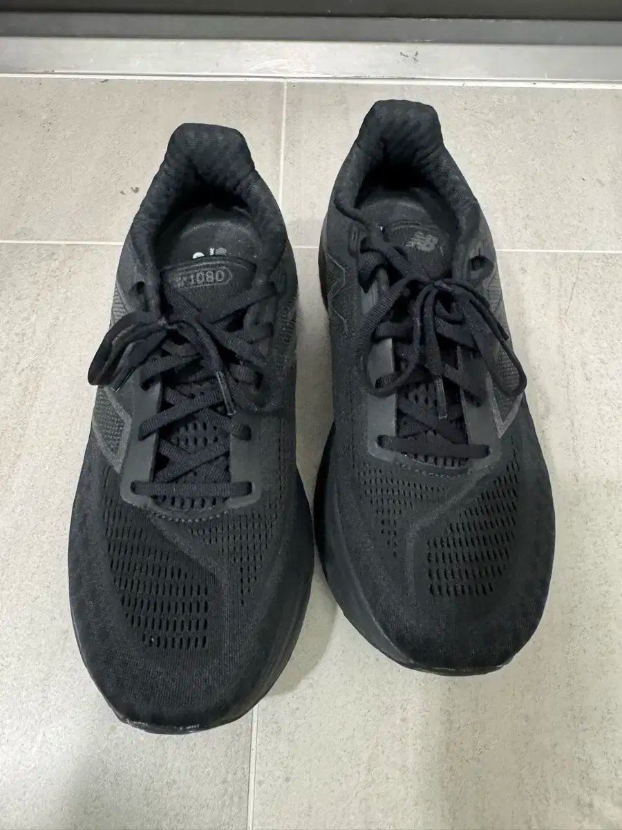 270 ニューバランス フレッシュフォームX 1080 v14