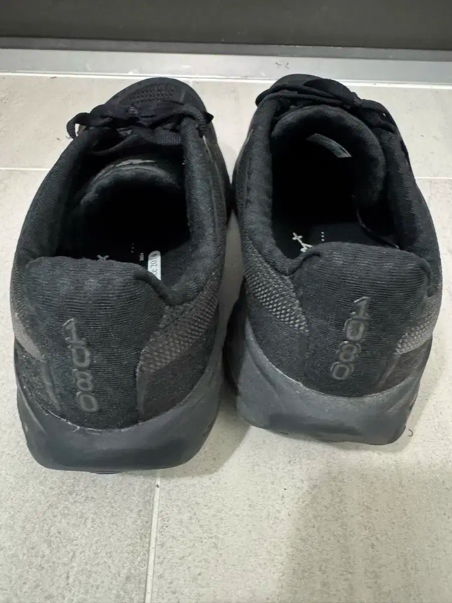 270 ニューバランス フレッシュフォームX 1080 v14