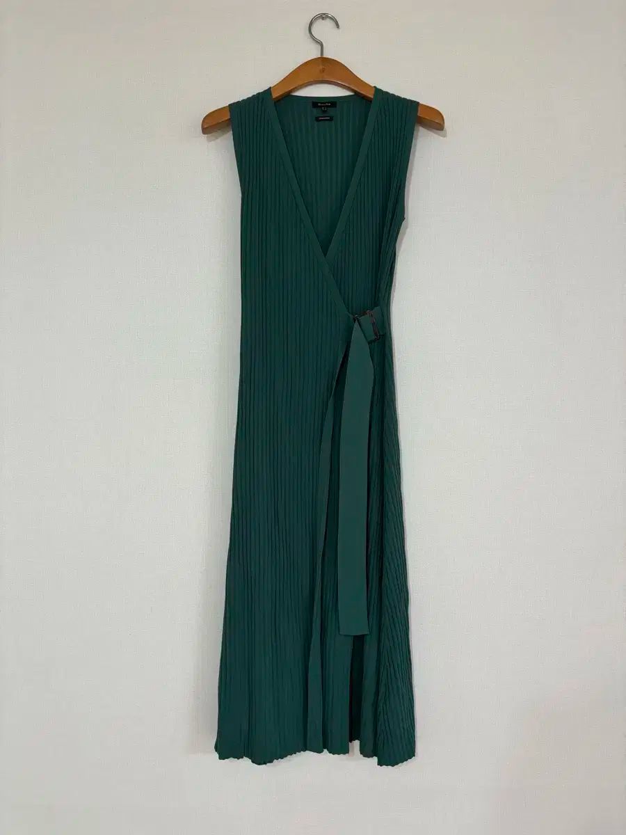 マッシモ ドゥッティ Vネック ONE PIECE Sサイズ 傷なし 最高 55-66