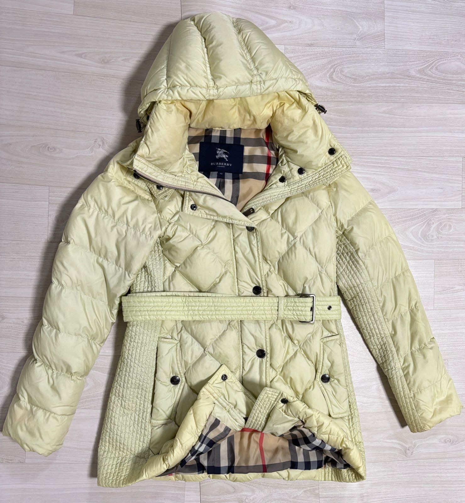 BURBERRY バーバリーロンドン ダウン ダウンジャケット - メルカリ