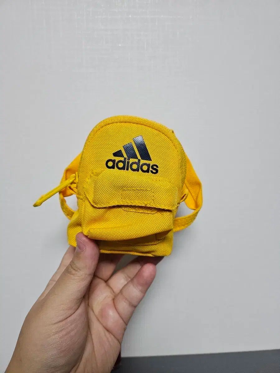 アディダス ミニ バックパック 迷バッグ パッカブル