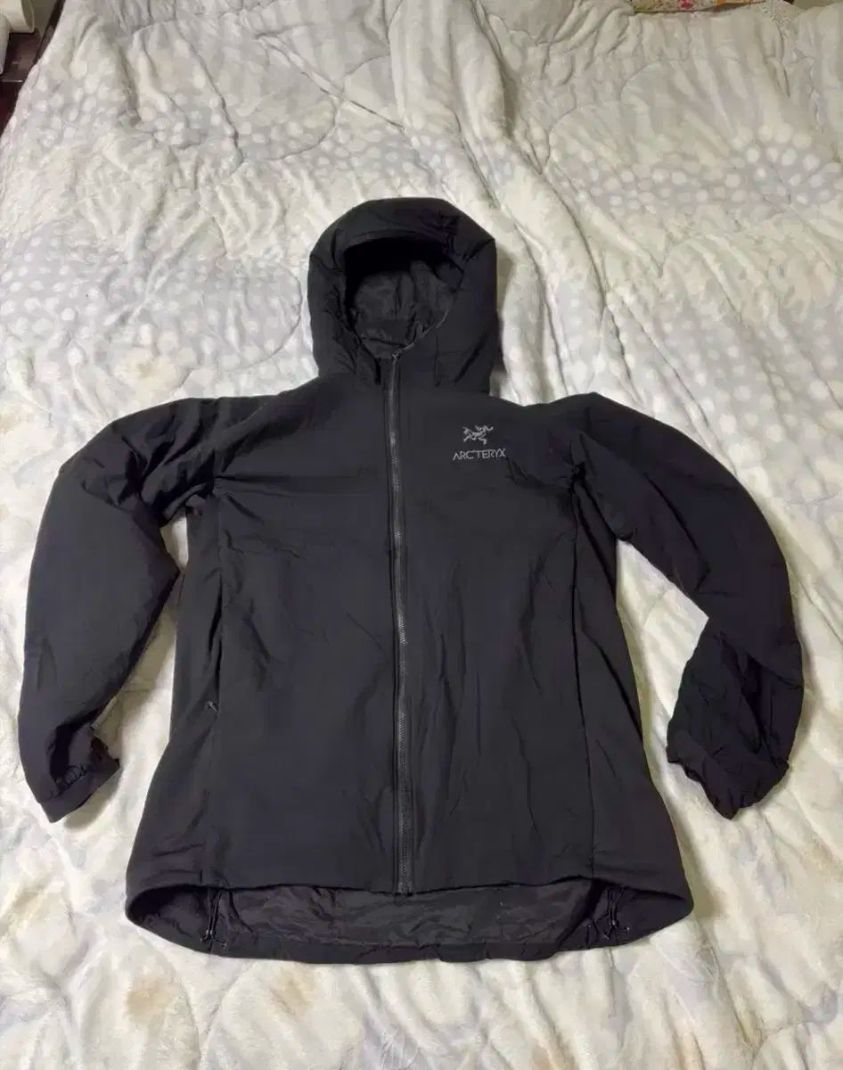 ARC TERYX アークテリクス Atom アトム Mサイズ