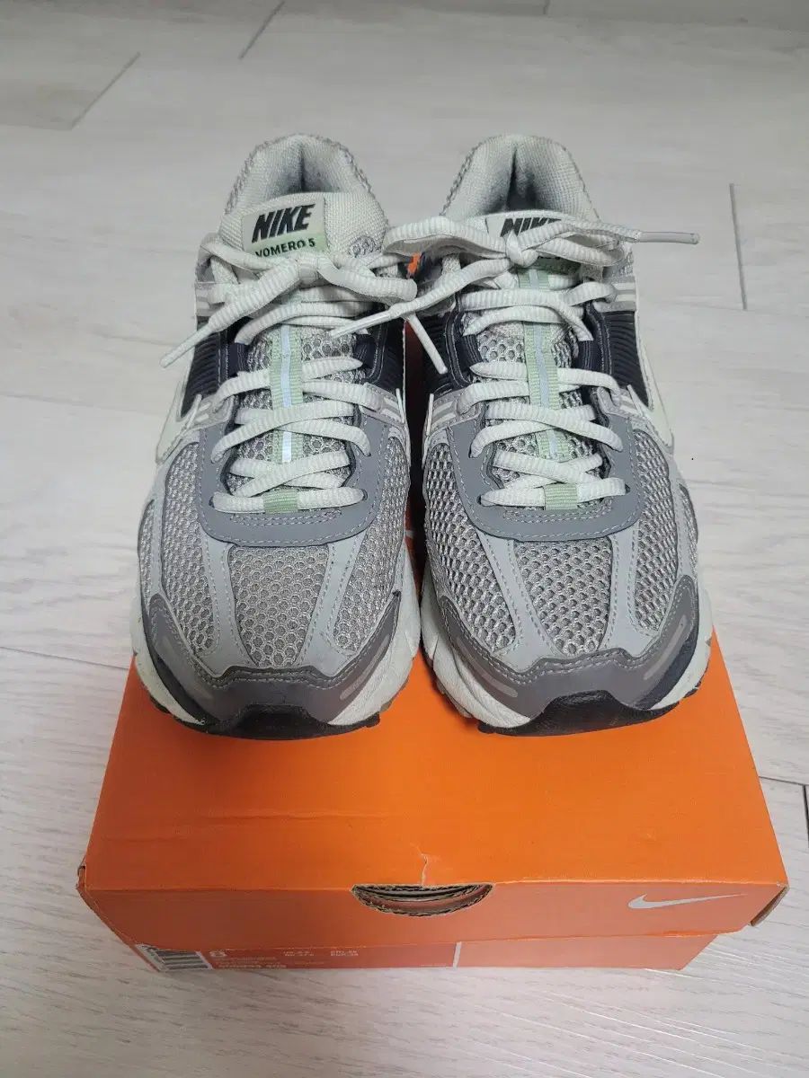 ナイキ ズーム ボメロ 5 コブルストン 230