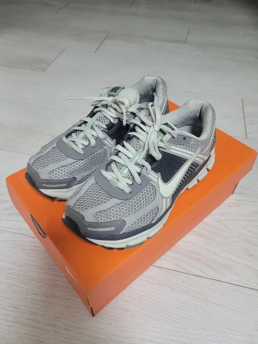  ナイキ ズーム ボメロ 5 コブルストン 230 フラットシューズ バレエシューズ パンプス