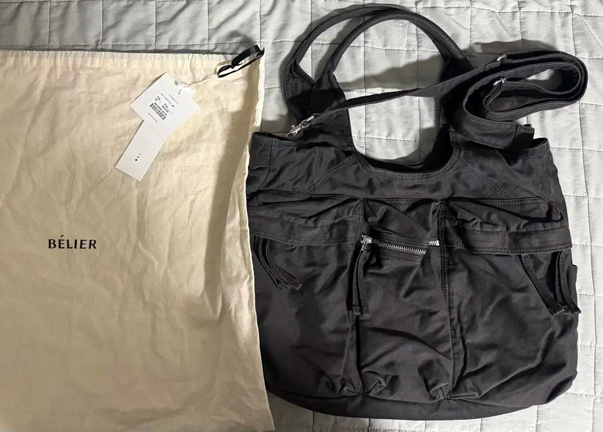ベルリエ オフィサー プロ チダ バッグ ブラック