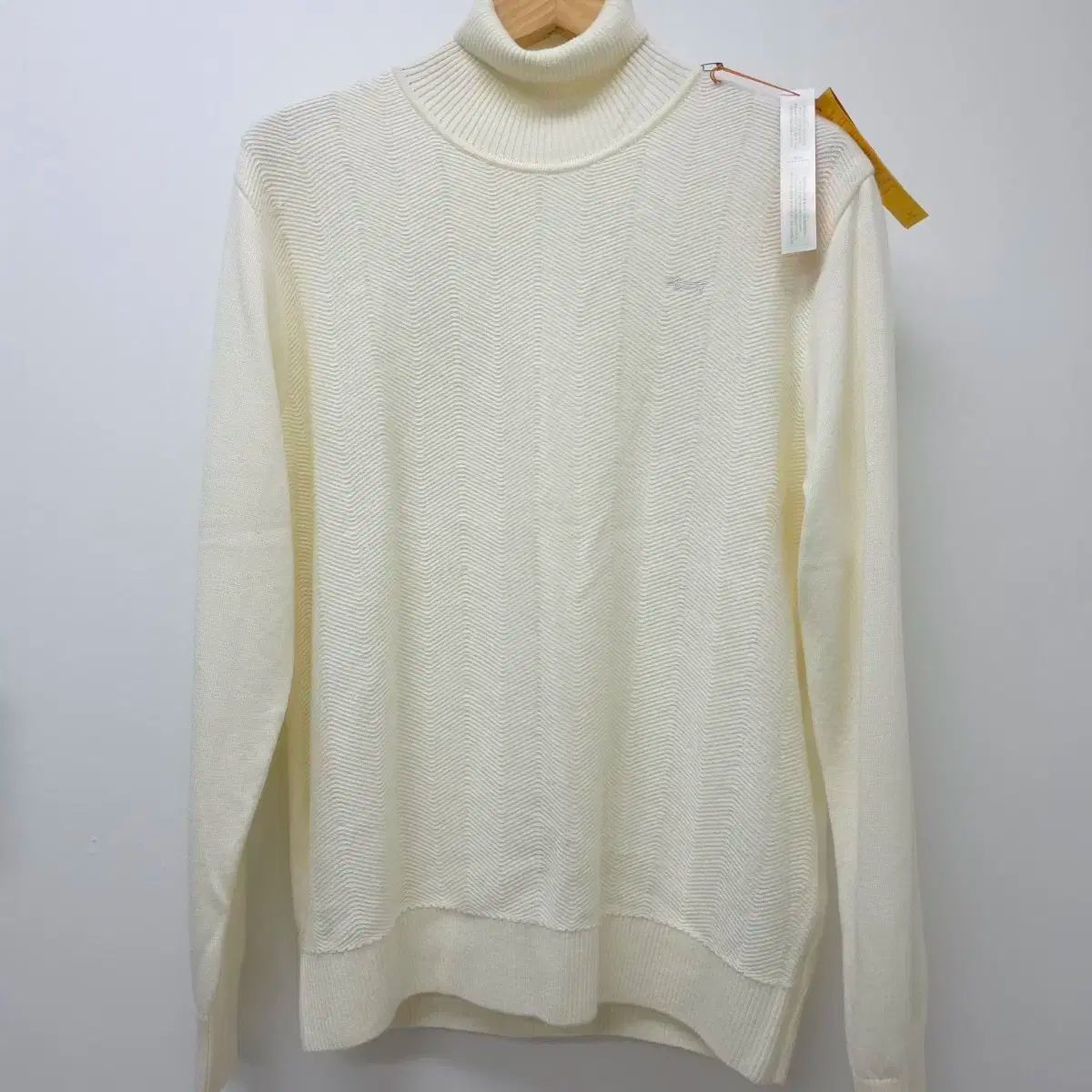 LOUIS CASTEL ルイカステル アイボリー タートルネック ニット 100