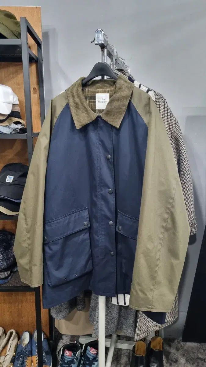 スタジオトムボーイ秋ジャケット 表記F 男性105 110 コンディション9
