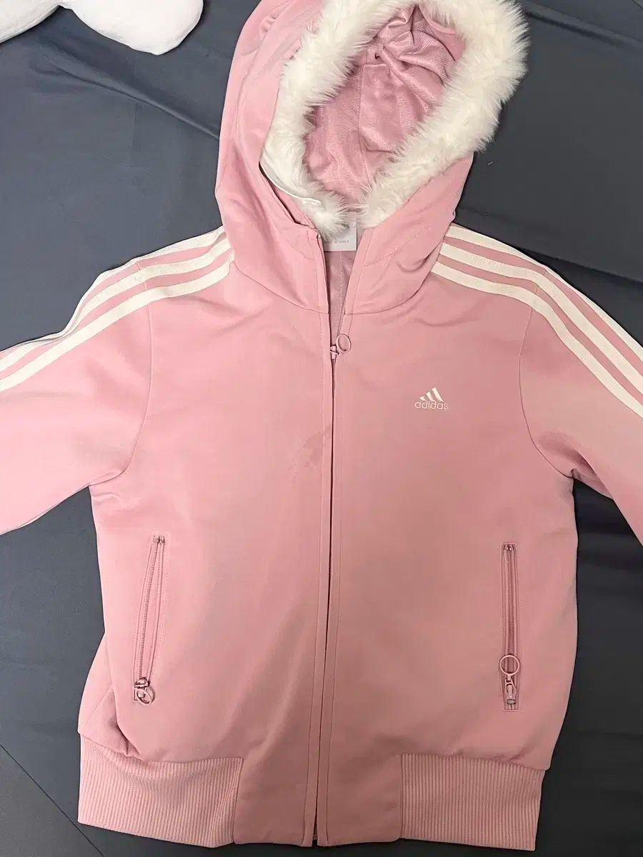 アディダス ピンク 薄ピンク いちごミルク フード ジャージ 最後に着用画像あります
