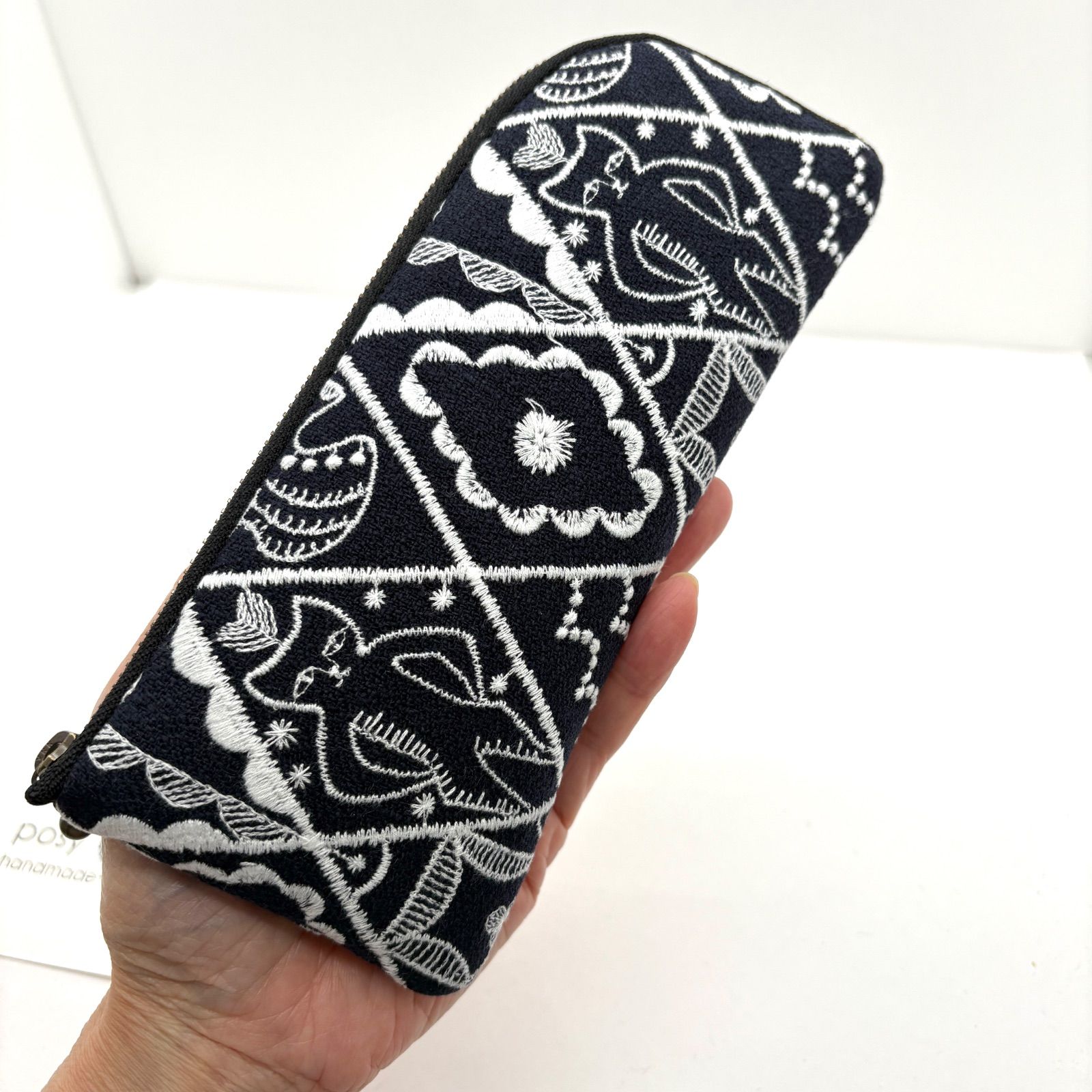 ハンドメイド ミナペルホネン メガネケース symphony ネイビー - メルカリ