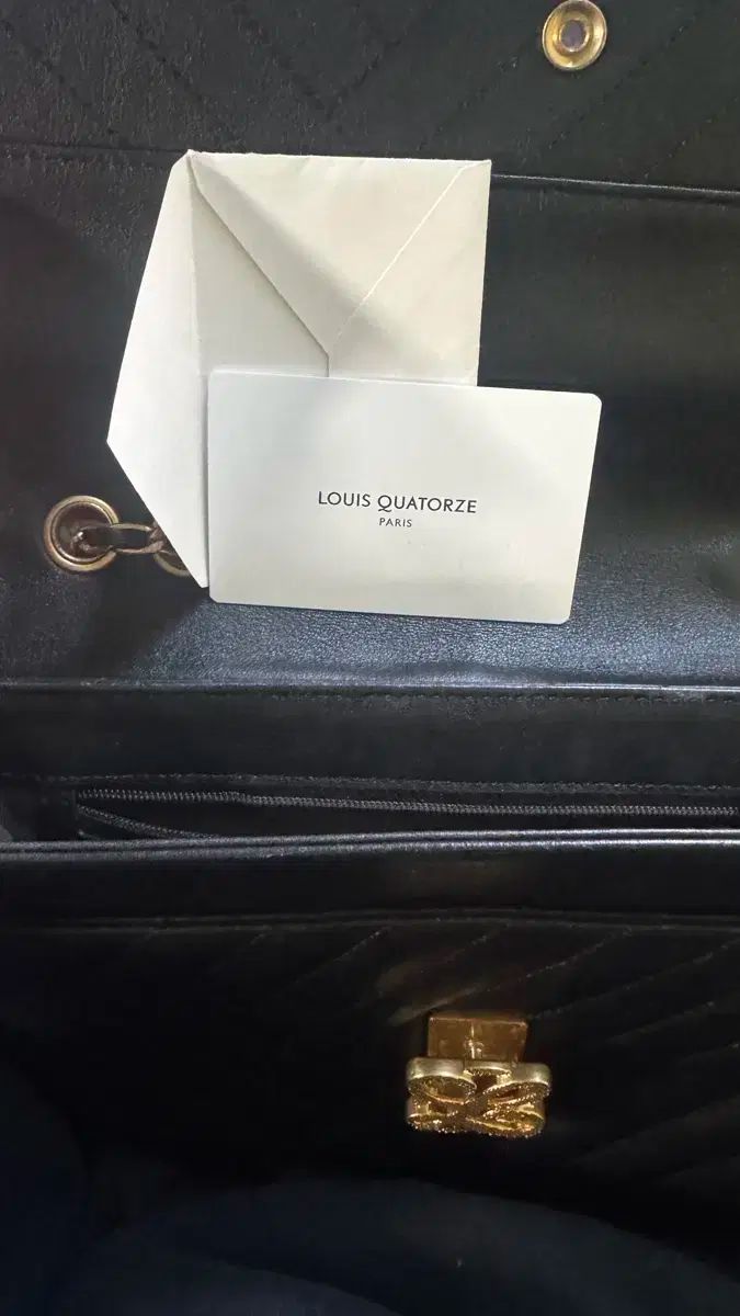 ルイキャトルズ ブラック