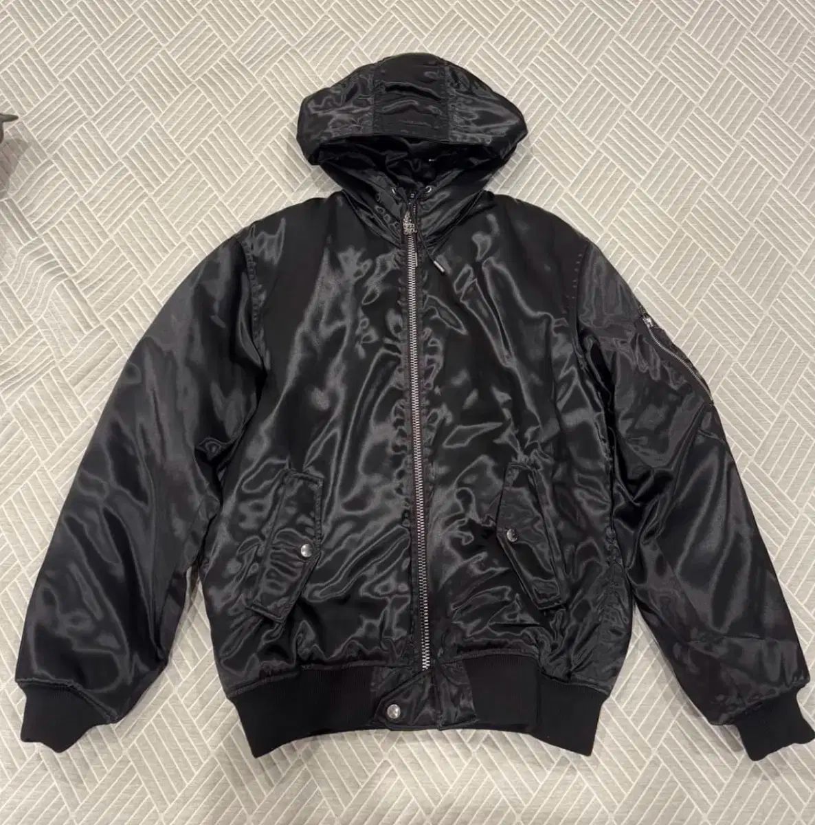 46) Celine セリーヌ バックロゴ フード ブルゾン ma-1 - メルカリ