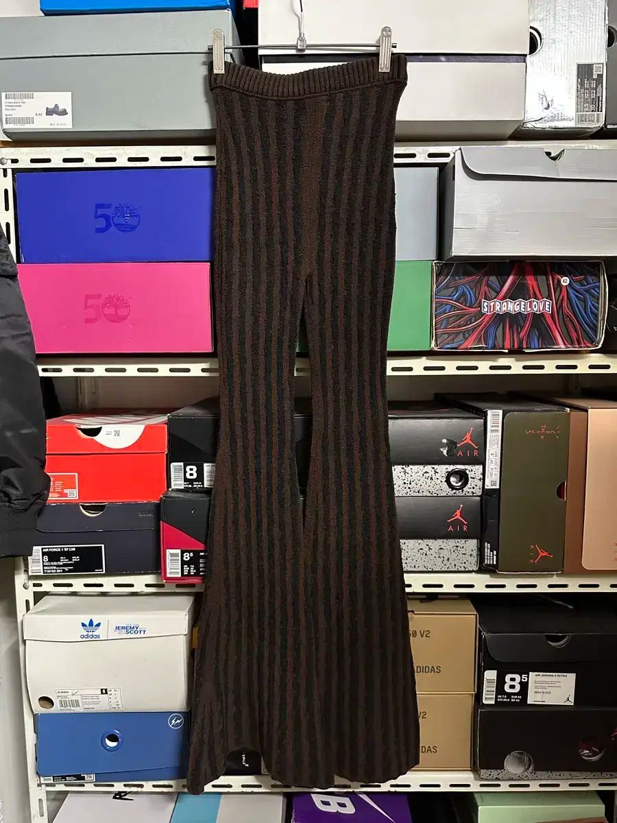 isa boulder ニット パンツ