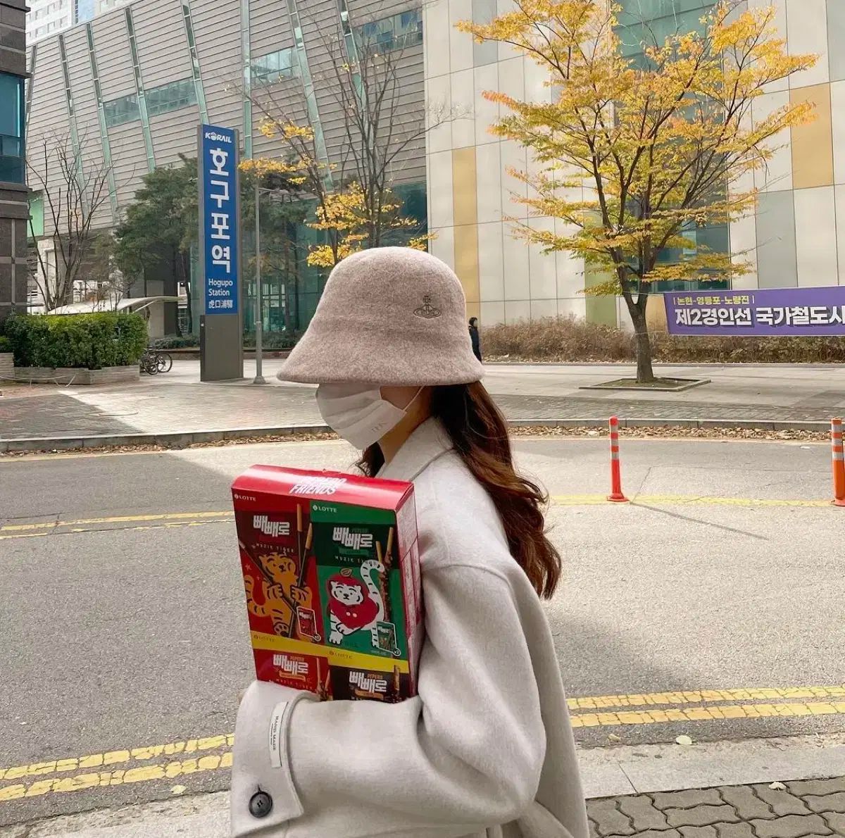 VIVIENNE WESTWOOD バケットハット ベージュ