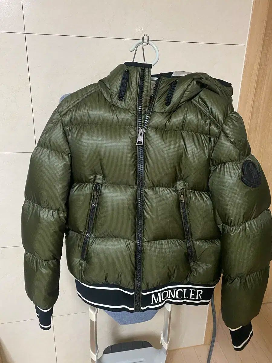 モンクレール キッズ ダウン 14 Y ほぼ