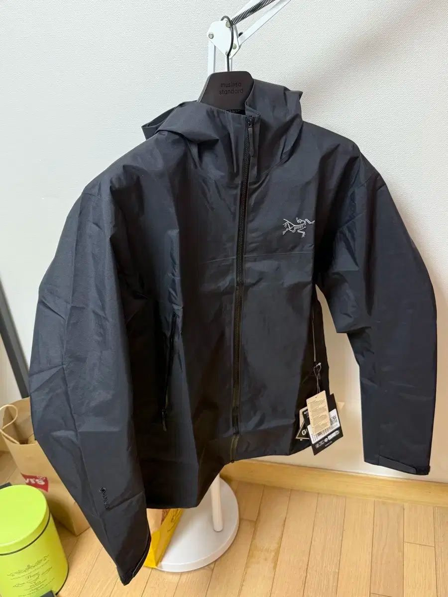 ARC TERYX アークテリクス ベータ Mサイズ