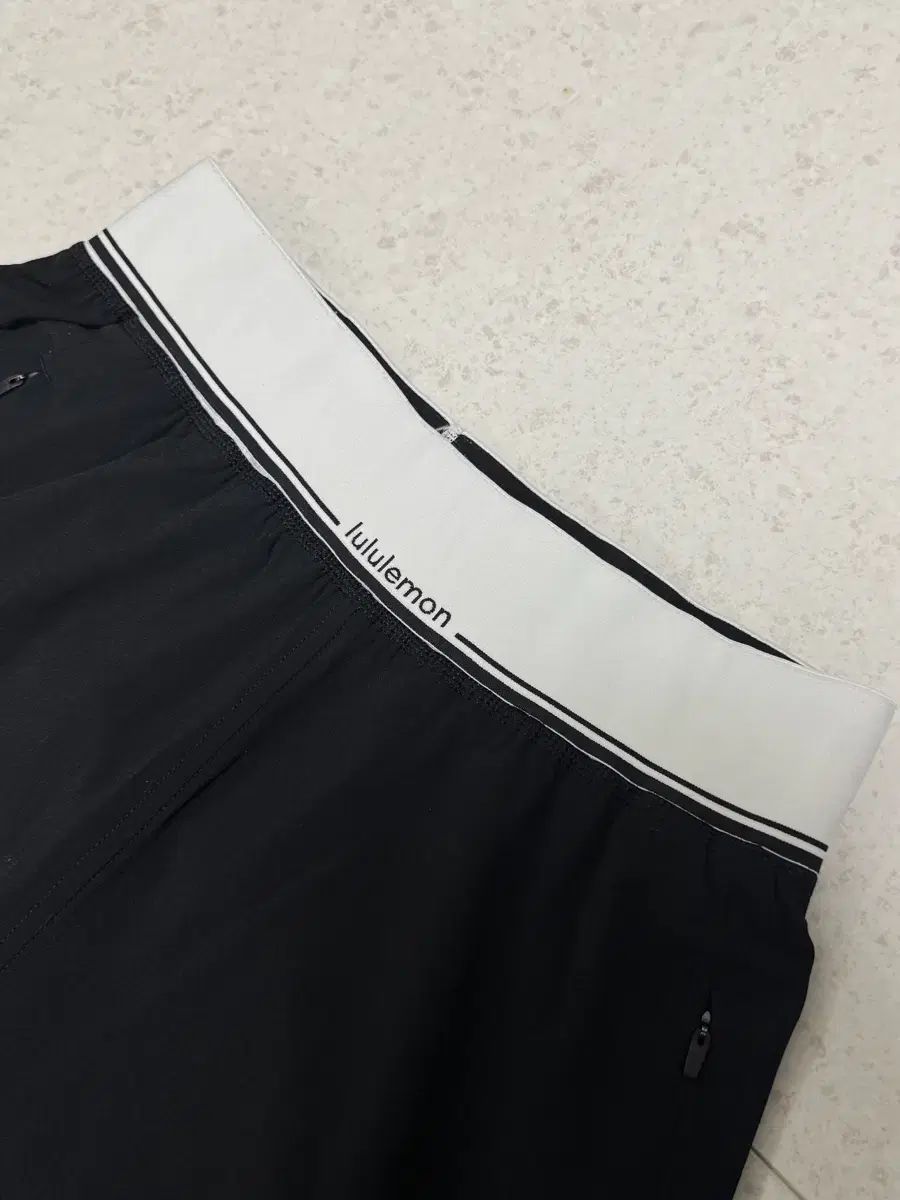 ルルレモン パンツ wide-leg pant logo waistban