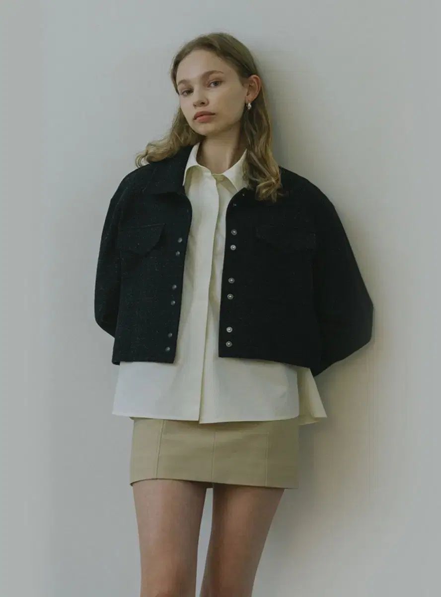 イヴニング リングス ブラック クロップド ジャケット プリーツ スカート セットアップ