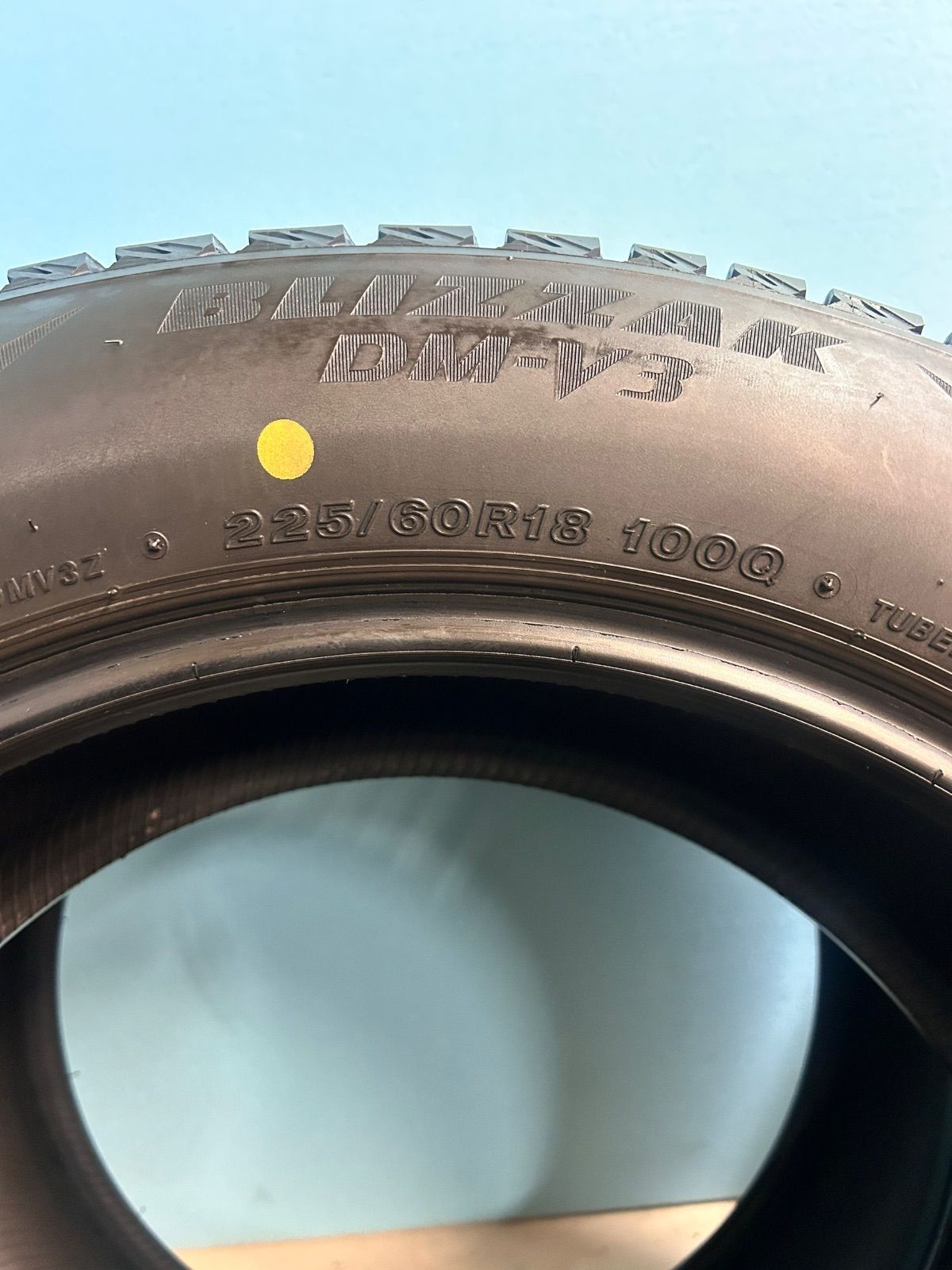  225 60 R 18 DM V 3 スタッドレス 18インチ 4本セット NO 13 y 18インチ スタッドレス