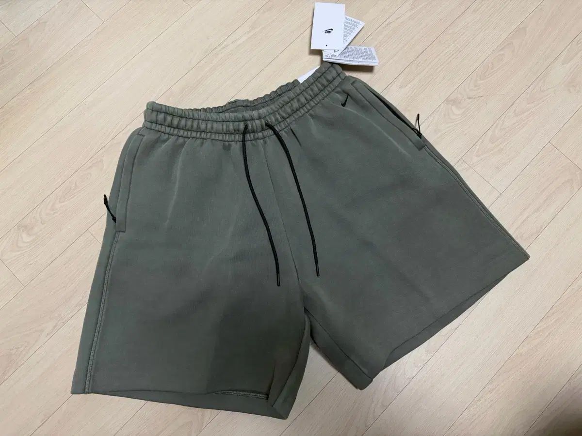 値下げ不可早い者勝ち☆新品未使用☆ tfw49 ゴルフハーフパンツ　※パンツのみ 値下げ不可早い者勝ち☆新品未使用☆ tfw49 ゴルフハーフパンツ