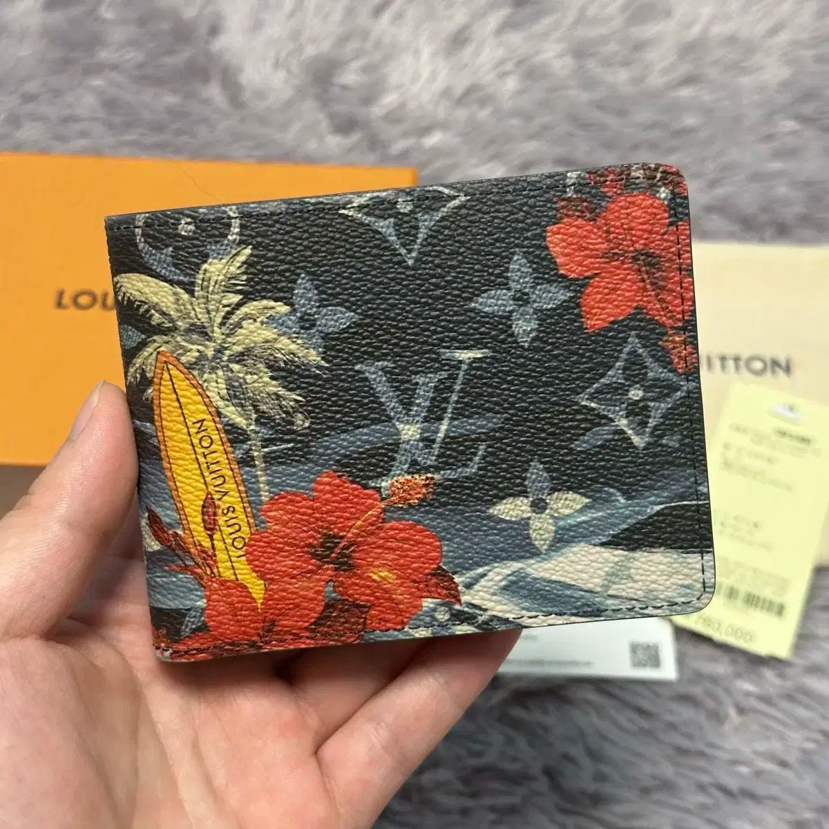 モデル Louis Vuitton エクリプス サーフィン スレンダー ウォレット 二つ折り財布 ネイビー