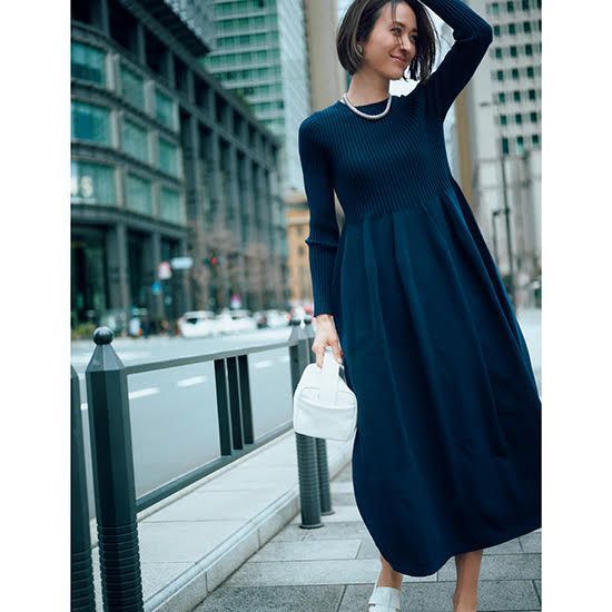 749 t THREE SQUARE スリースクエア フィット-フ ニットワンピース サイズ ネイビー