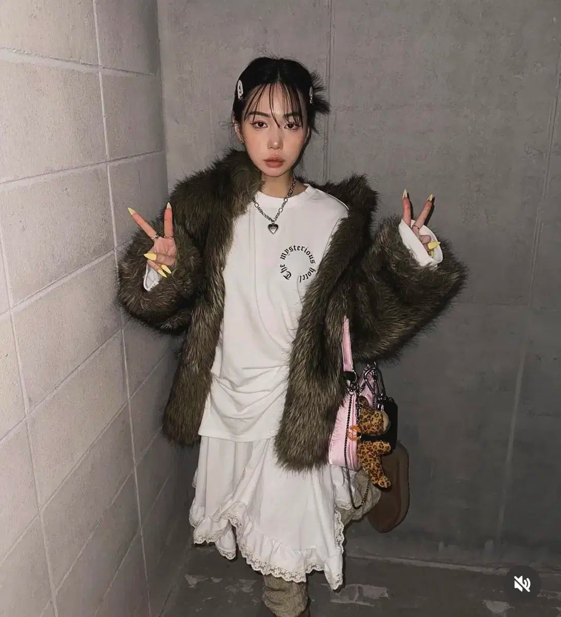 THE MYSTERIOUS HOTEL ザ ミステリアス ホテル リー スカート