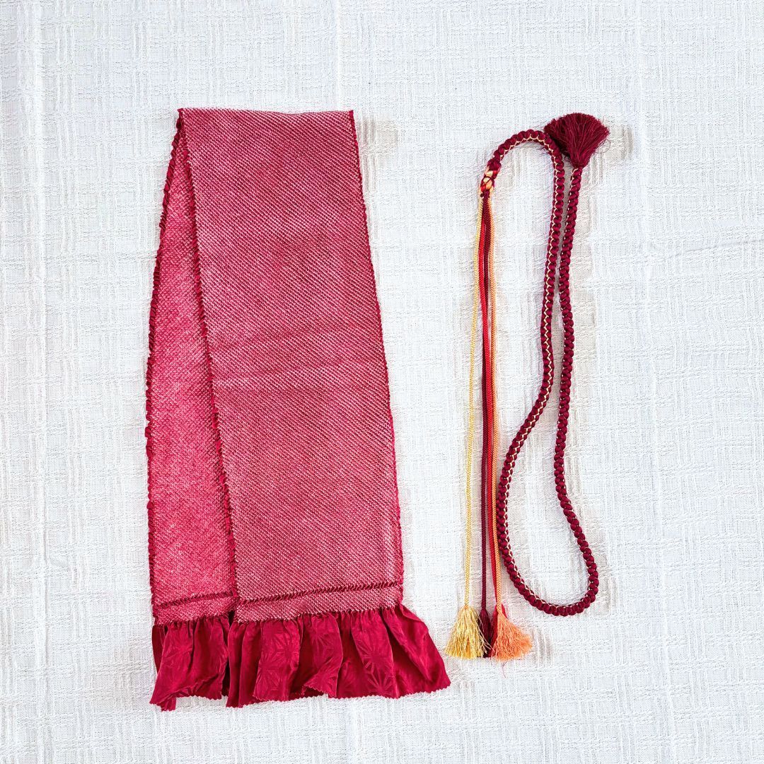  三松 振袖 フルセット 刺繍衿付き 身丈160 cm アイボリー×ブラック×花模様 カラフル 正絹 三松シルクケア加工済 重ね衿縫い付け済 落ち着きと華やかさを併せ持つ上質振袖 成人式 結婚式 前撮りにも 振袖 着物