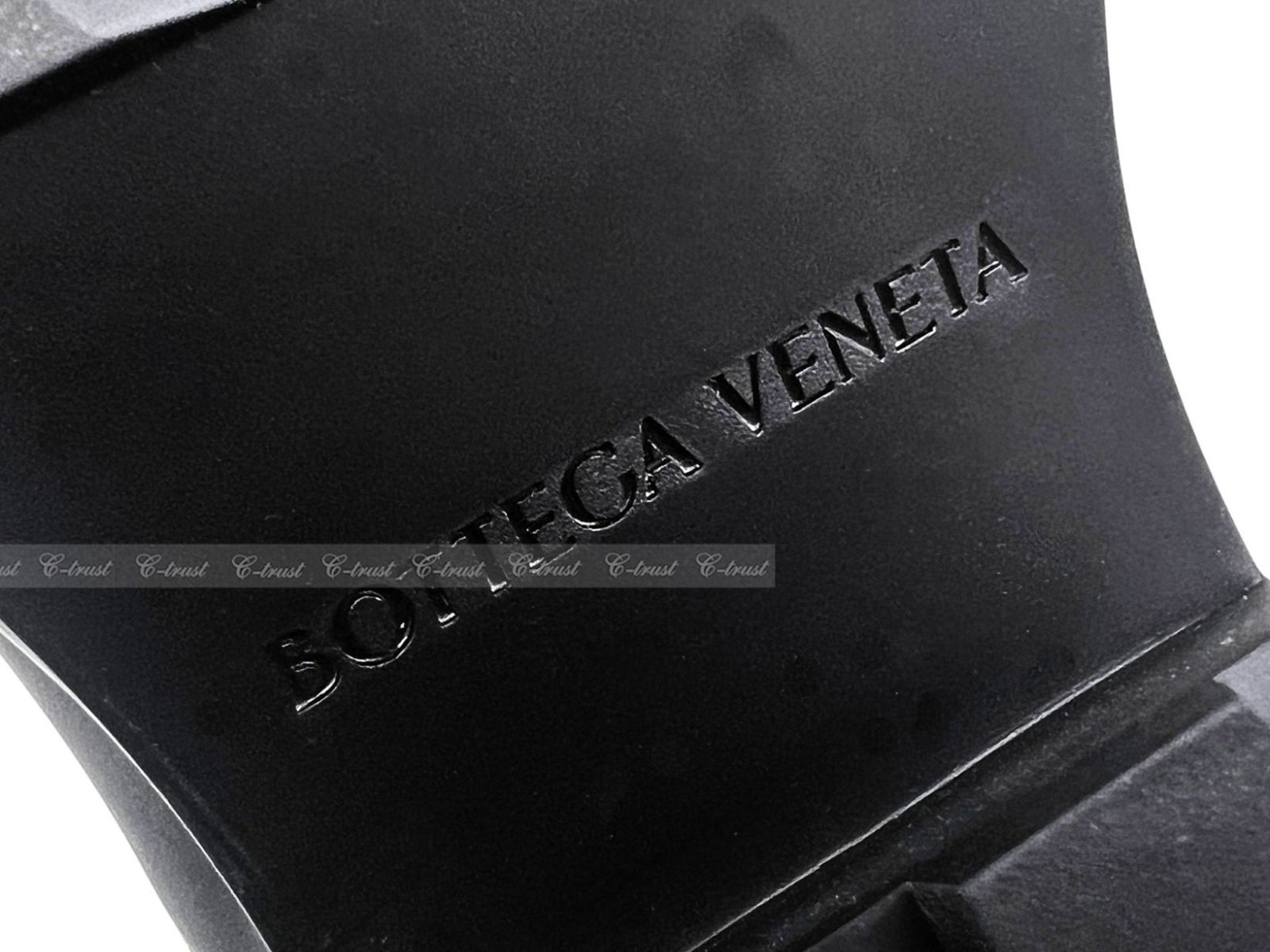  BOTTEGA VENETA ボッテガ ヴェネタ ハイカット ブーツ LUG CHELSEA BOOTS シューズ チェルシー イタリア製 1000 ブラック L 945 37 サイドゴアブーツ ブーツ 革靴